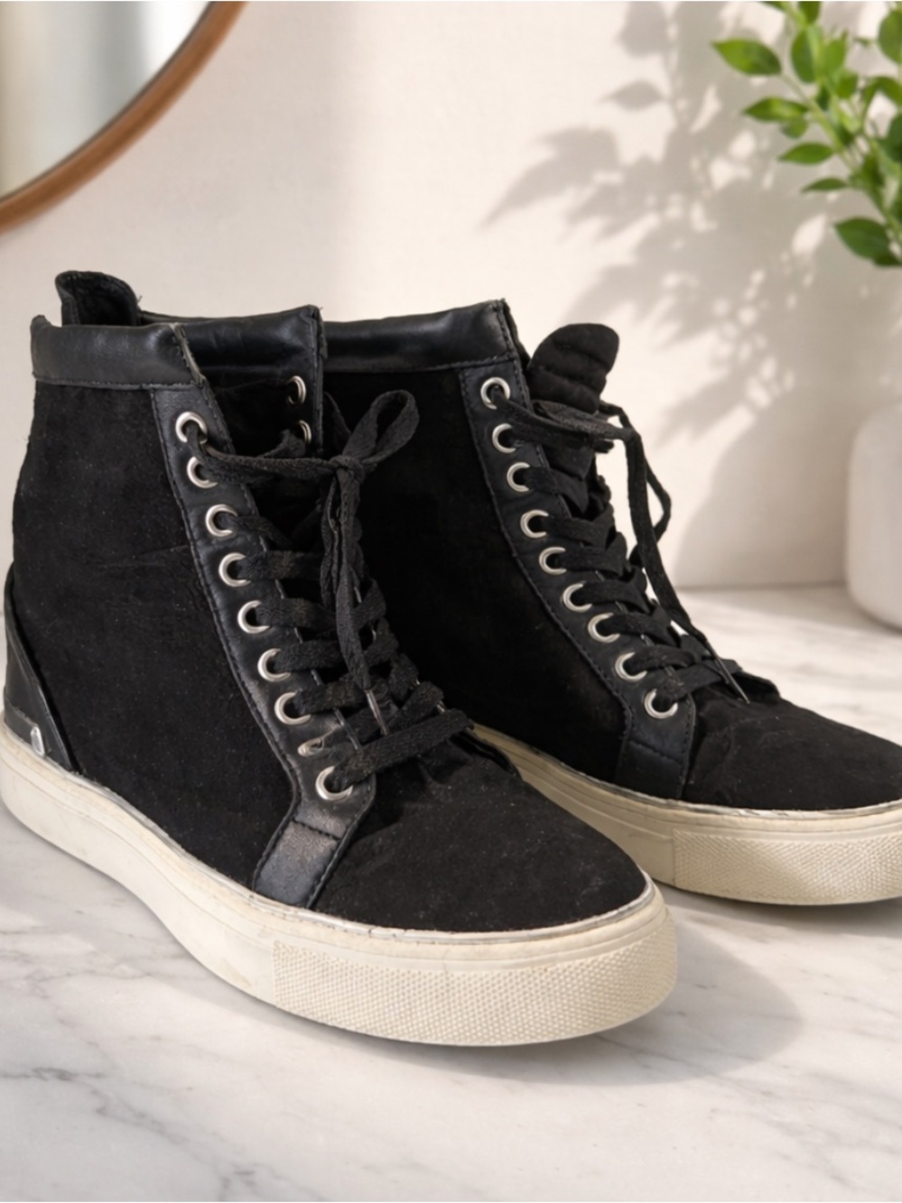 Wishbone Collection Sneakers